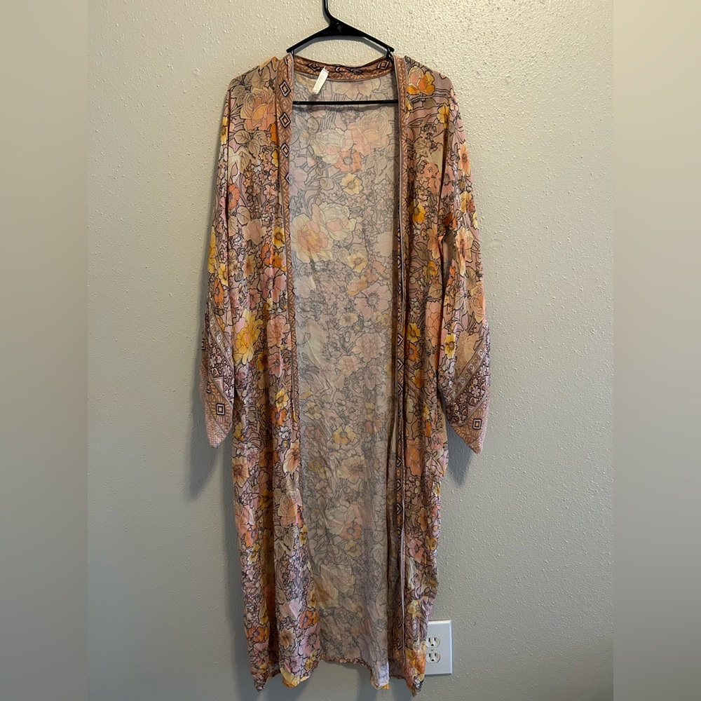 Spell & The Gypsy floral robe